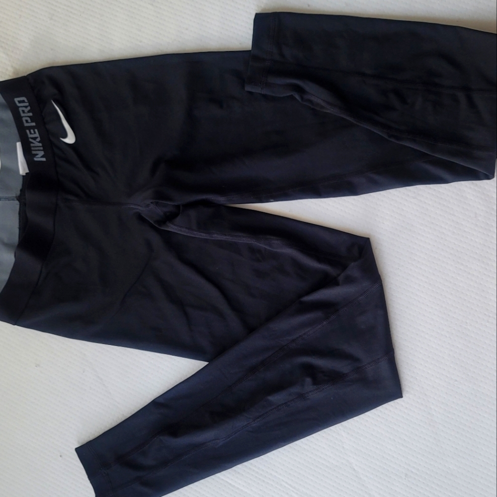 Nike pro Leggings small